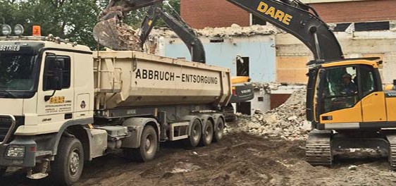 Deconstruction/demolition specialist goes with investor